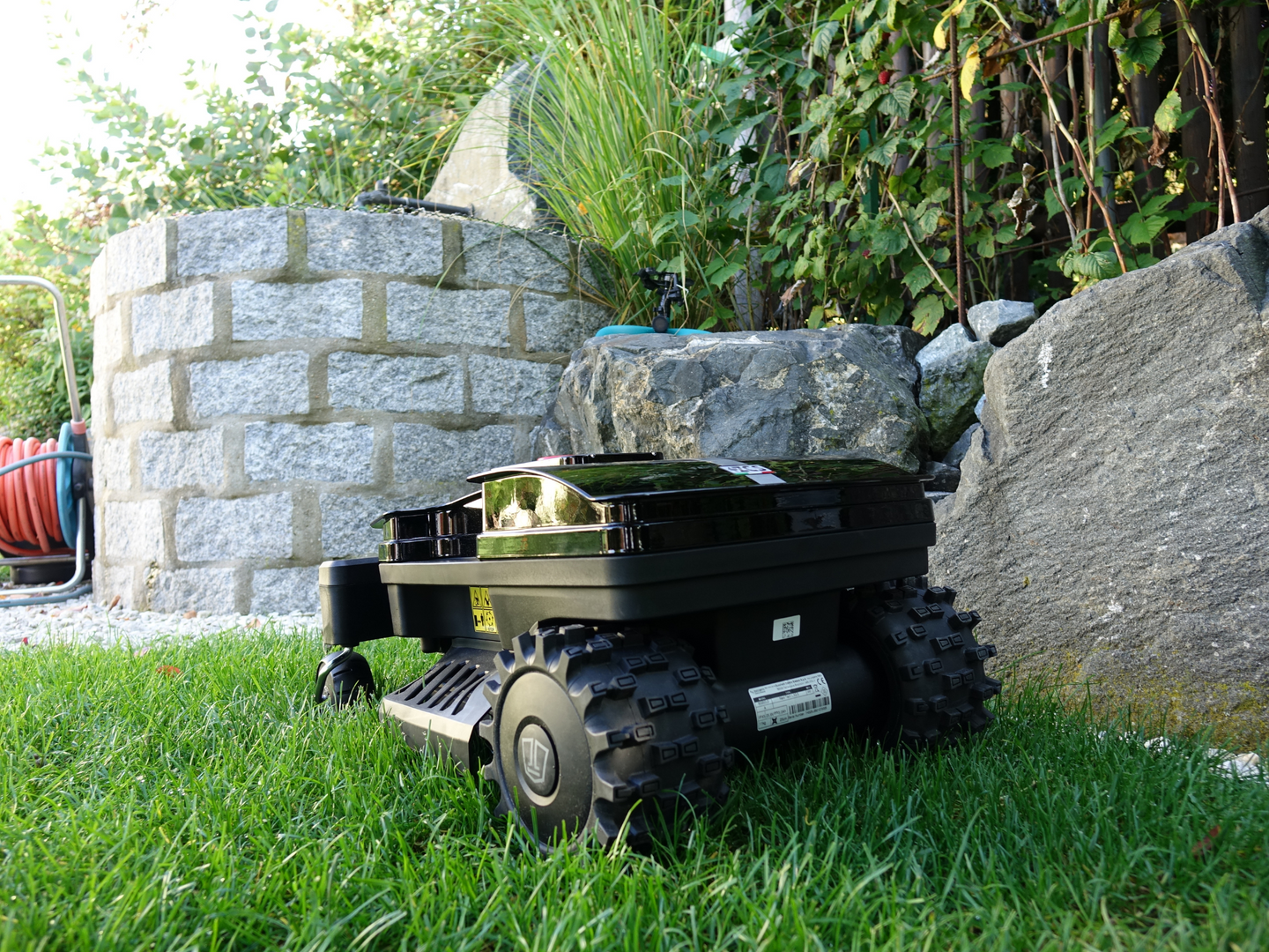 Mähroboter Next Tech LX 2.5 – Innovativer Gartenhelfer