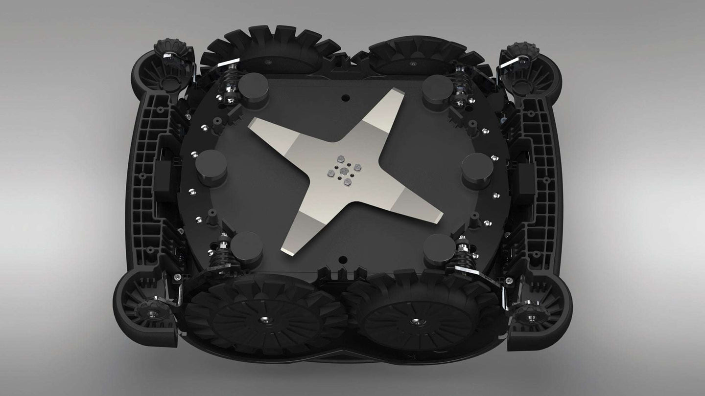 Das Bild zeigt den schwarzen Mähroboter Techline S6 von unten.
Hier gut zu erkennen das 4 Stern Messer.