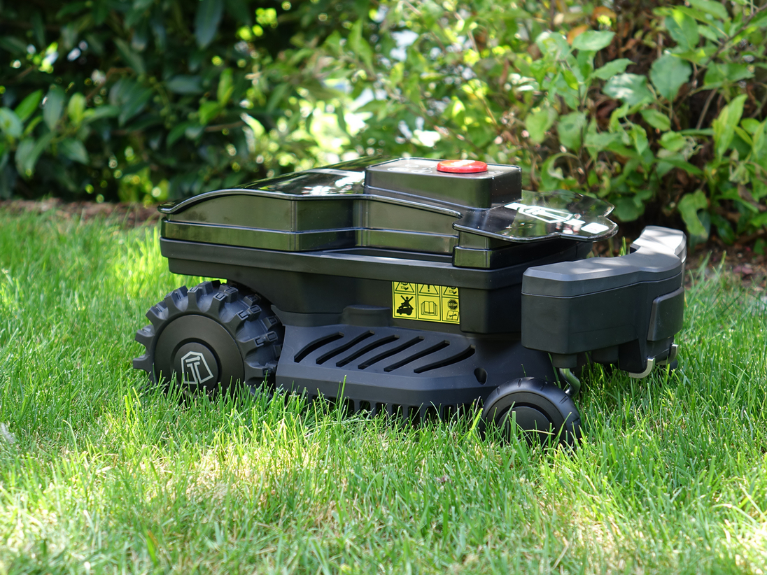 Mähroboter Next Tech DX2 für 700 m² – Starker Gartenhelfer