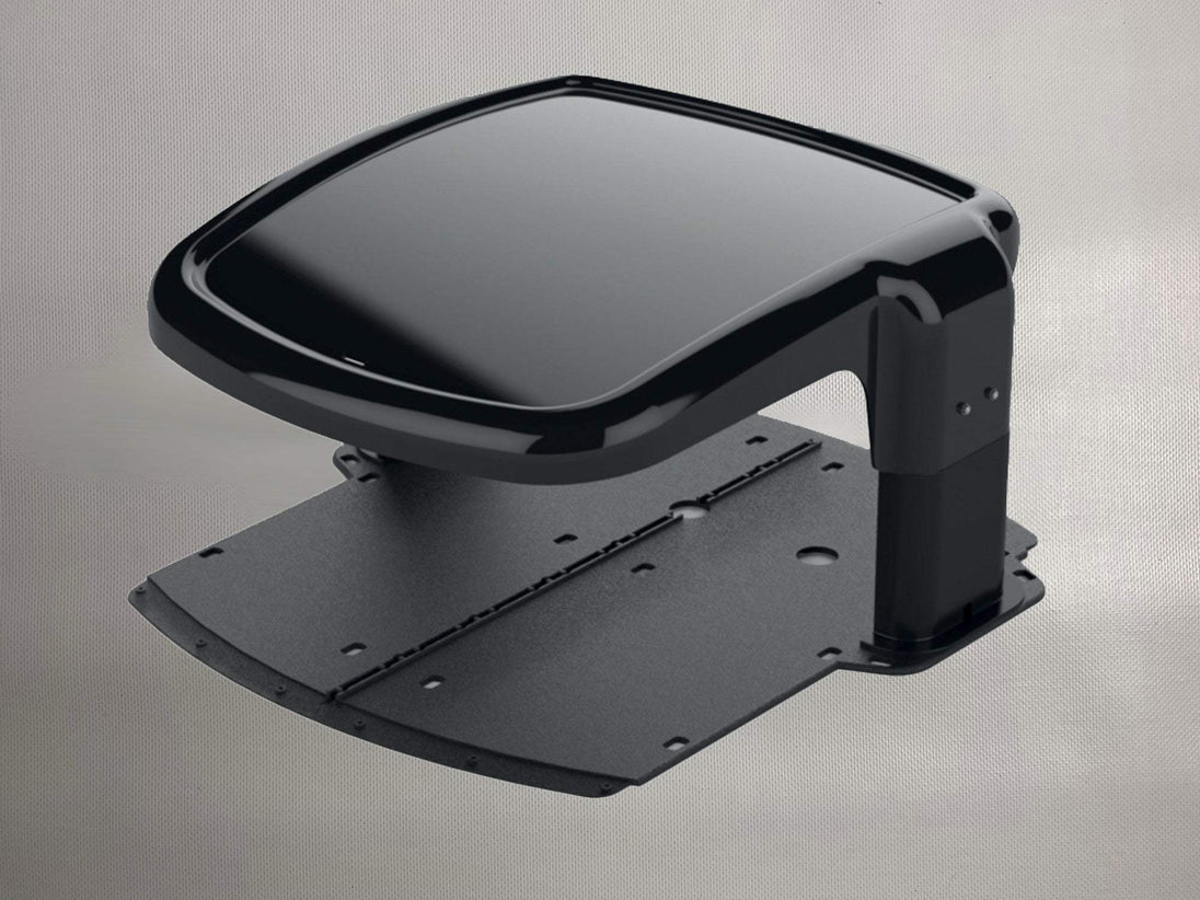 Auf diesem Bild ist die Mähroboter-Garage – eine schwarze Abdeckung für die Ladestation Pro 25 – deutlich zu sehen. 